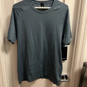 lululemon Slate Blue Short Sleeve Tee